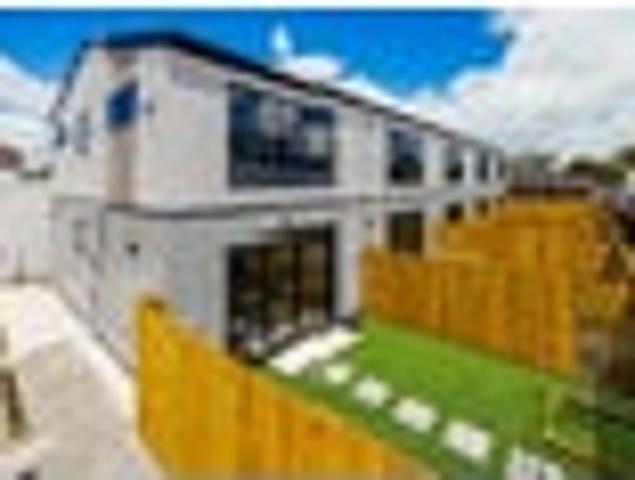 Townhouse for rent in Owhata, Oroua County