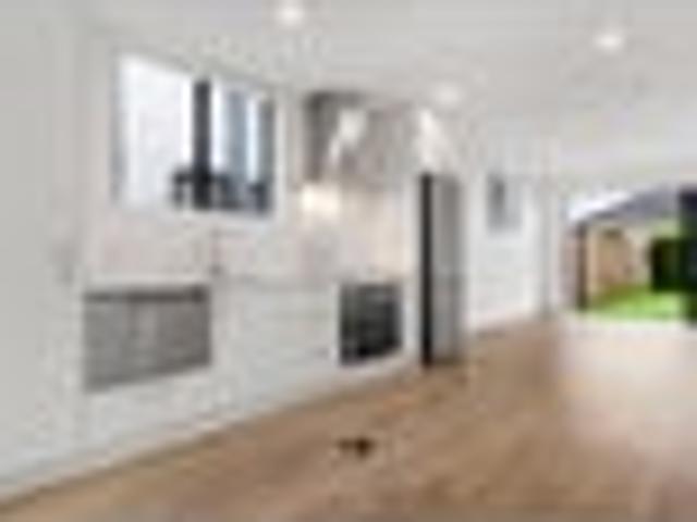 Townhouse for rent in Owhata