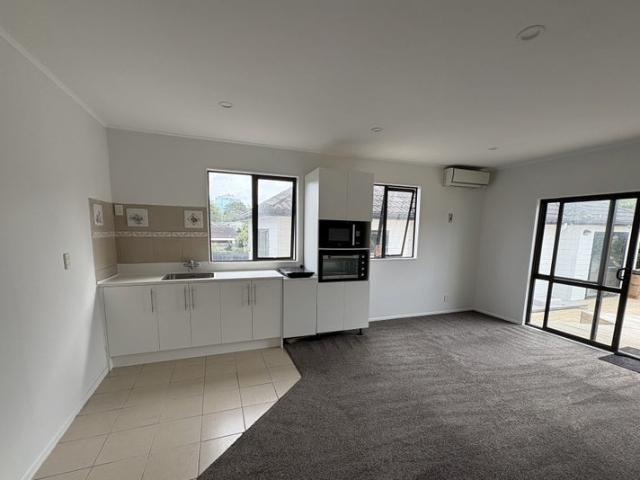 Apartment for rent in Owhata