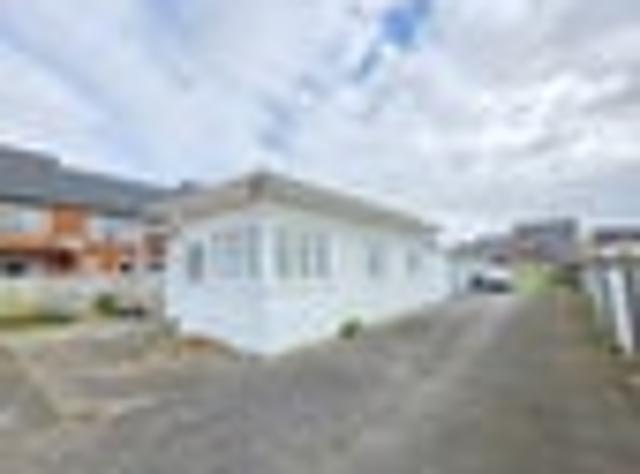 House for rent in Owhata, Oroua County