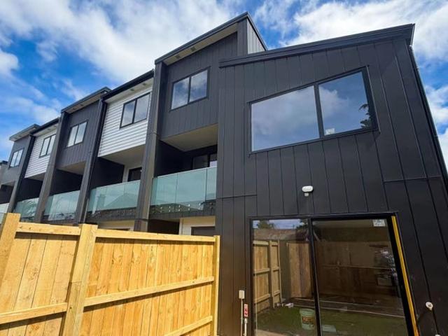 House for rent in Owhata