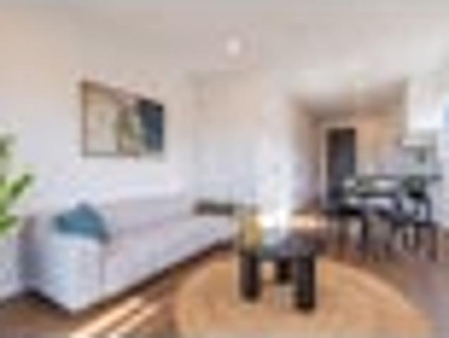 Townhouse for rent in Owhata, Oroua County