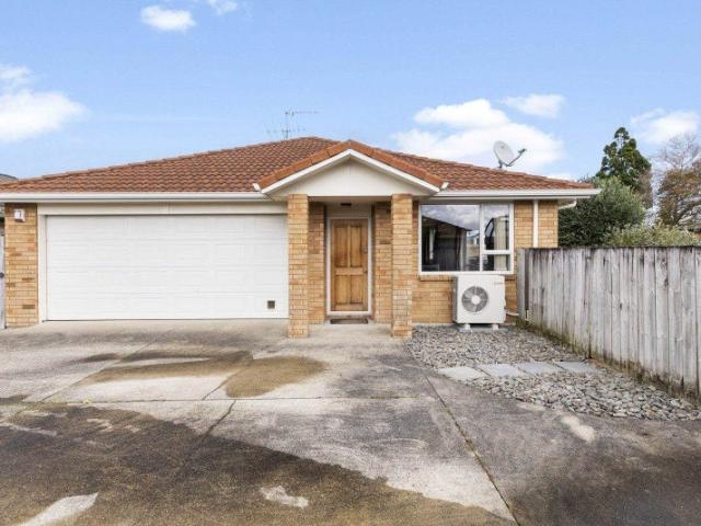 House for rent in Owhata, Oroua County