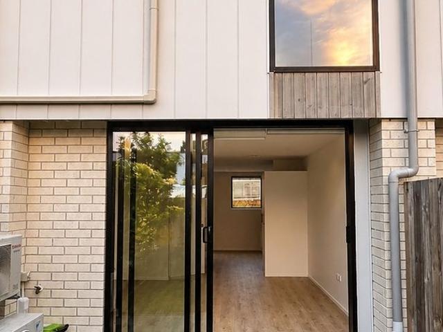 House for rent in Owhata, Oroua County