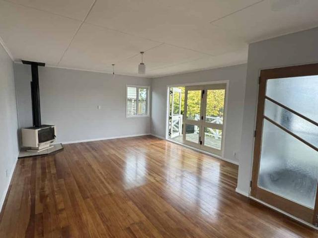 House for rent in Waikanae Beach, Wellington