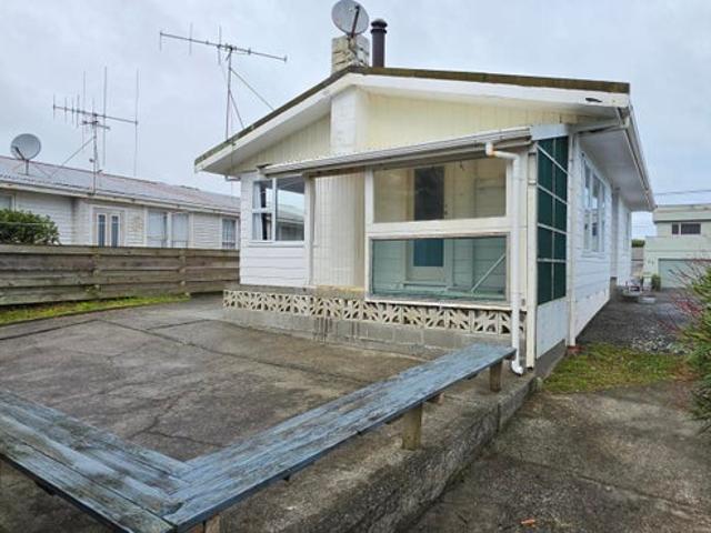 House for rent in Otaki Beach, Wellington