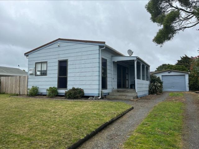 House for rent in Otaki Beach, Wellington