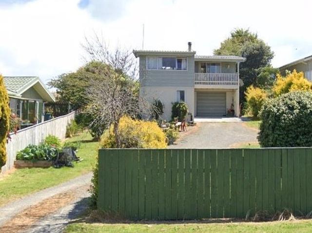 House for rent in Otaki Beach, Wellington