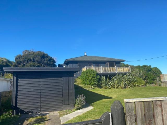 House for rent in Otaki Beach, Wellington