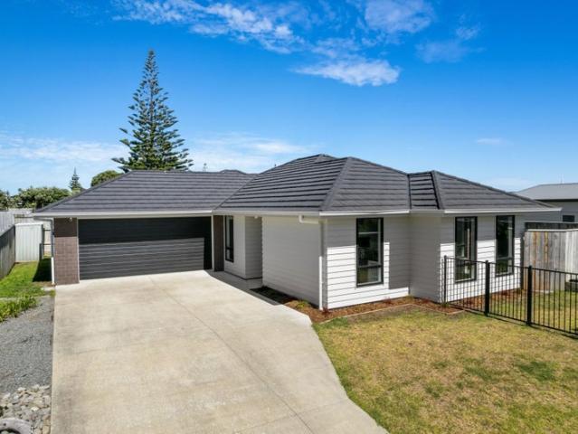 House for rent in Otaki Beach, Wellington