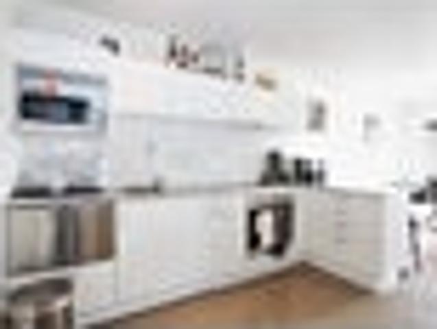 Apartment for rent in Paremoremo, Oroua County