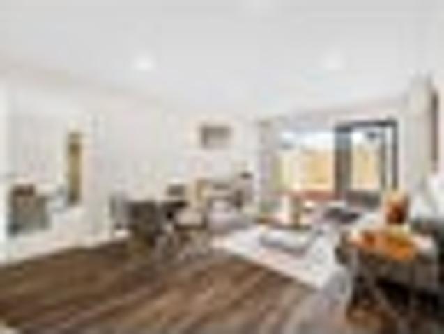House for rent in Paremoremo