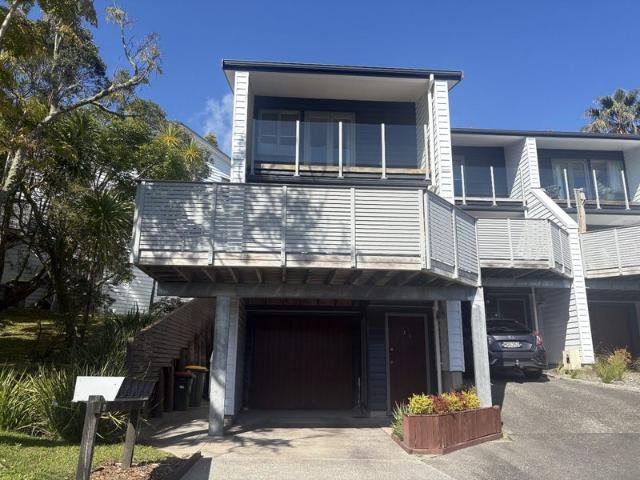 House for rent in Oteha, Upper Harbour