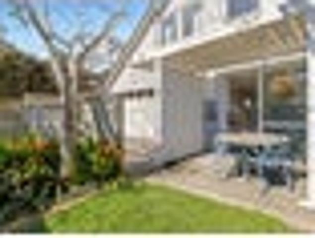House for rent in Oteha, Upper Harbour