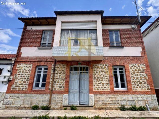 Casa en venta en Carrocera, Castilla y León