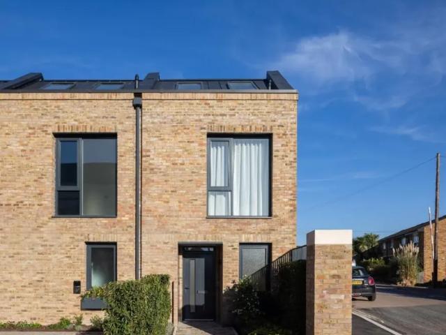 Property for sale in Strawberry Hill, Greater London