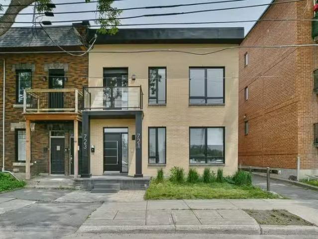 Condo for rent in St. Leonard's, Quebec