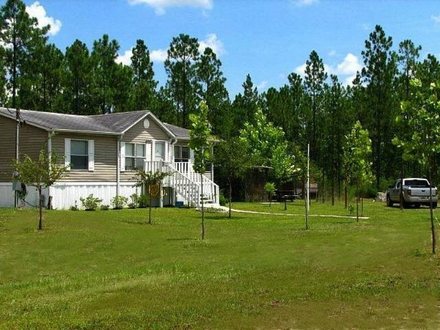 Property for sale in Fort Mc Coy, Florida