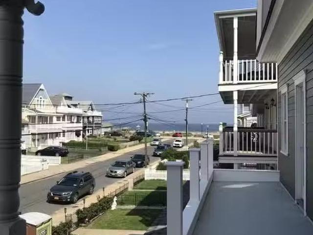 House for rent in Freehold