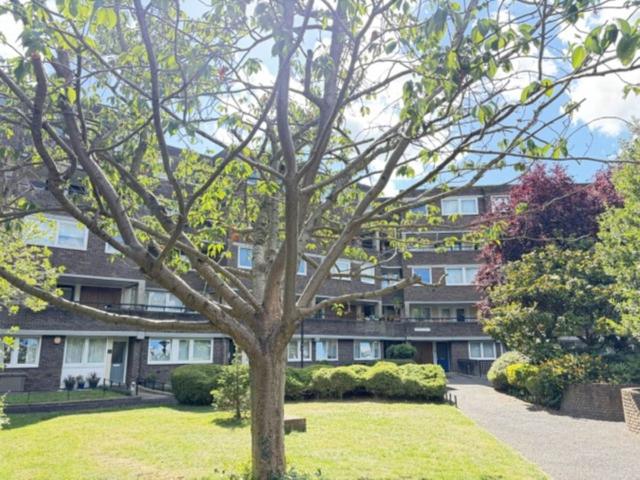 Apartment for rent in London Borough of Hounslow, Greater London
