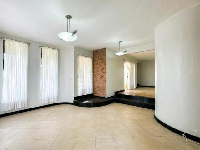 Casa venda em Região Geográfica Imediata do Distrito Federal, Região Integrada de Desenvolvimento do Distrito Federal e Entorno