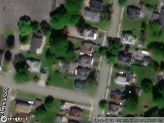 House for sale in Batavia