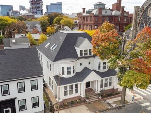 House for sale in Cambridge