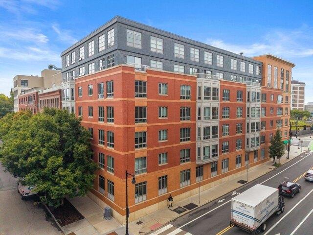 Condo for sale in East Cambridge, Cambridge