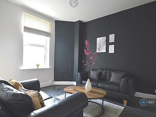 House for rent in Westfield, Guiseley