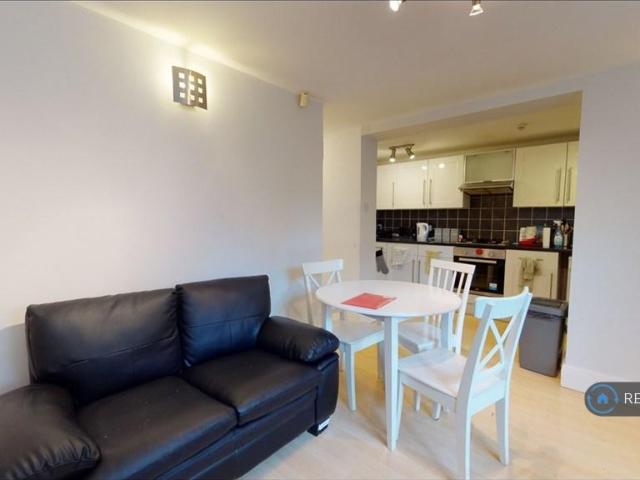 Apartment for rent in Far Headingley, Weetwood