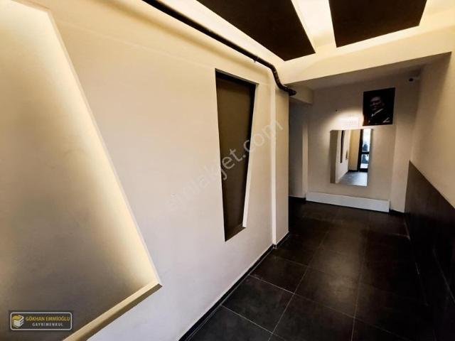 Emek Mahallesi, Bayraklı içerisinde kiralık mülk