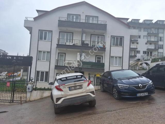 İzmit, Kocaeli içerisinde satılık mülk