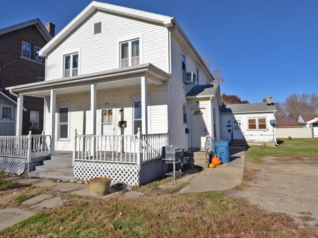 House for sale in Ottawa, Illinois