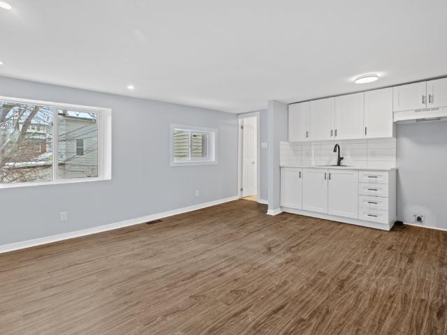 Apartment for rent in Mulhurst Bay, Ontario