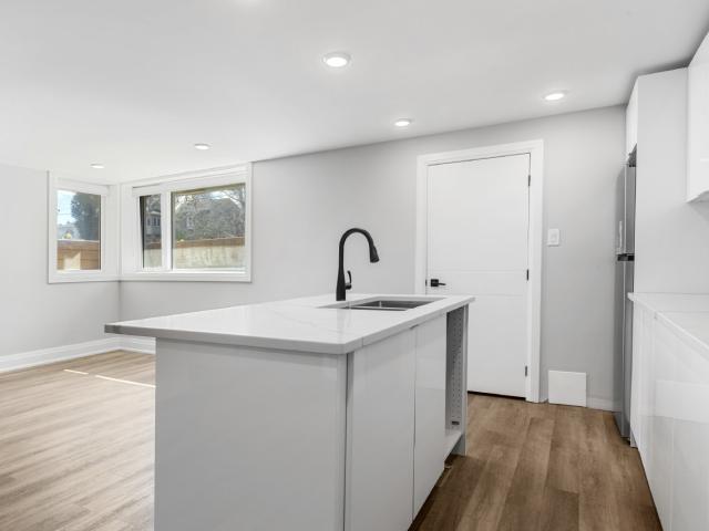 Apartment for rent in Mulhurst Bay, Ontario