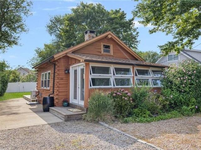 House for sale in Narragansett, Rhode Island