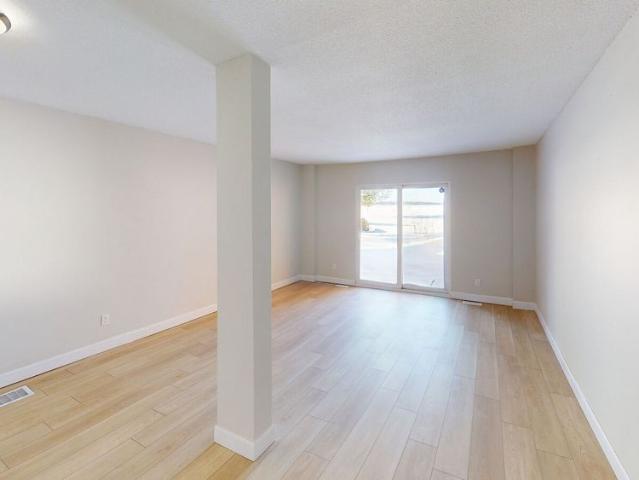 Apartment for rent in Mulhurst Bay, Ontario