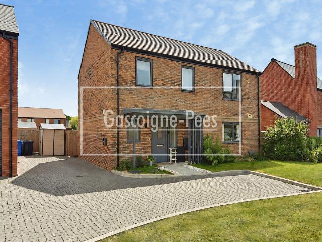 House for rent in Fole, Surrey