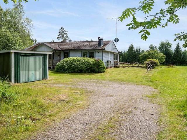 Hus till salu i Ljungby, Kronoberg