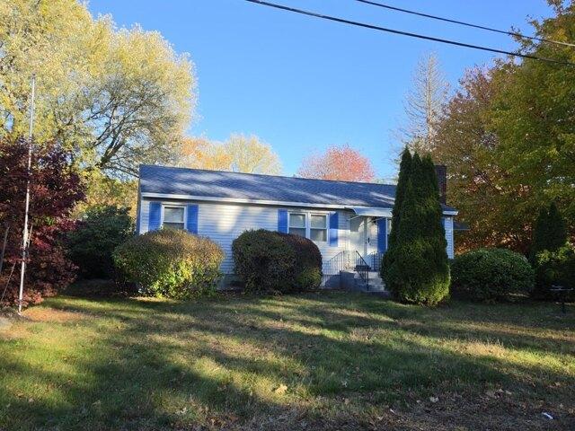 House for sale in Hooksett, Merrimack County