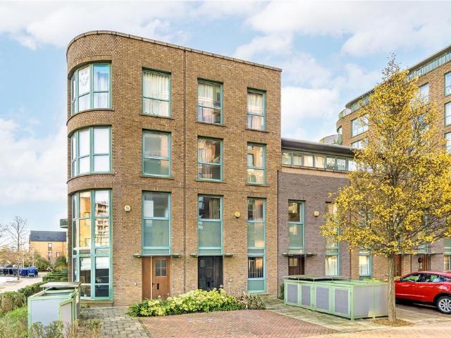 House for rent in Kidbrooke, Greater London