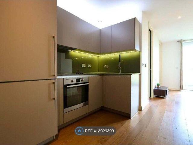 Apartment for rent in Kidbrooke, Greater London