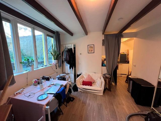 Appartement te huur in Schuitenschuiverskwartier, Groningen