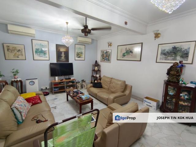 House for sale in Country Heights Damansara, Kuala Lumpur