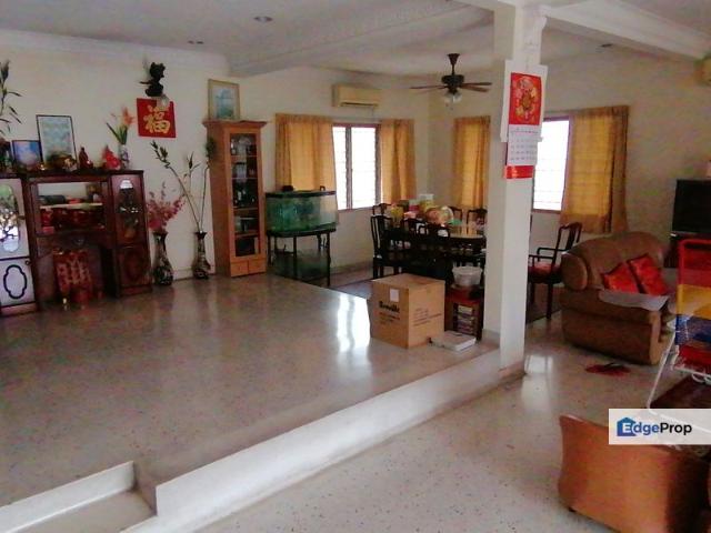 House for sale in Country Heights Damansara, Kuala Lumpur