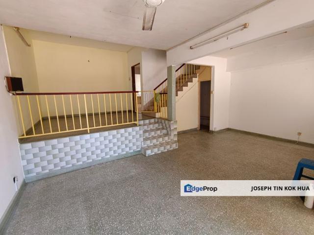 House for sale in Country Heights Damansara, Kuala Lumpur