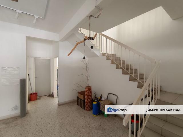 House for sale in Country Heights Damansara, Kuala Lumpur