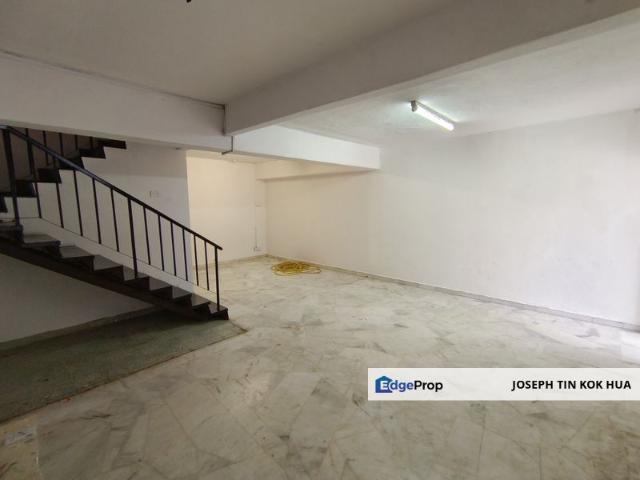 House for sale in Country Heights Damansara, Kuala Lumpur