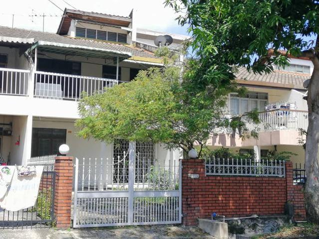 Terraced House for rent in Country Heights Damansara, Kuala Lumpur