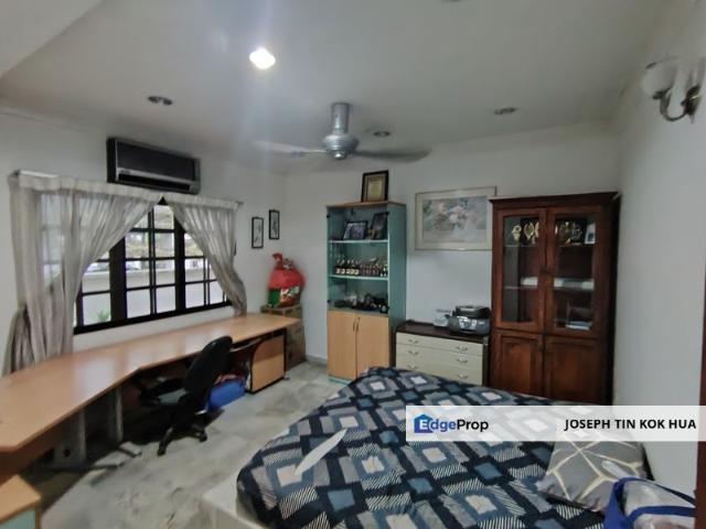 House for sale in Country Heights Damansara, Kuala Lumpur